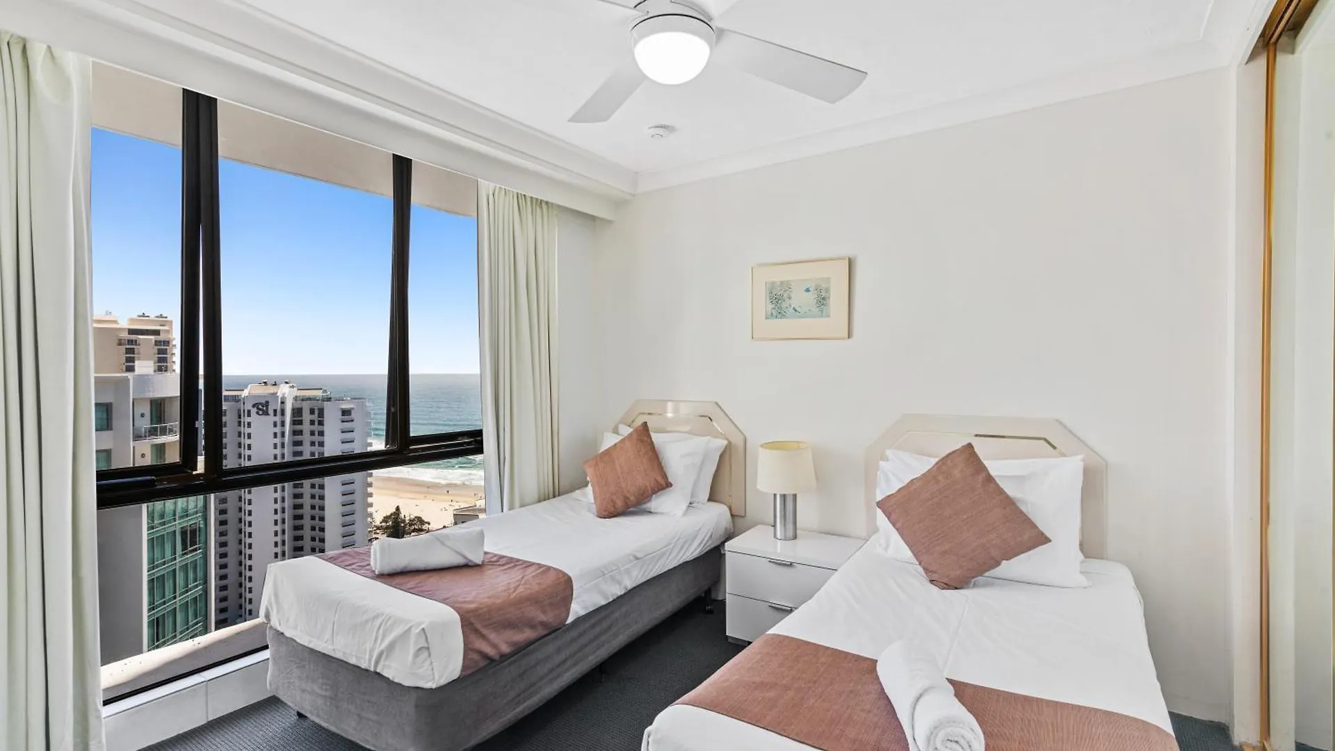 Aegean Resort Apartments Gold Coast 4*,  Australie